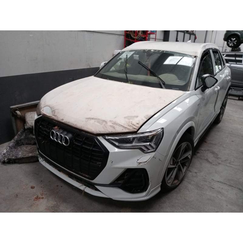 AUDI Q3 (F3B)