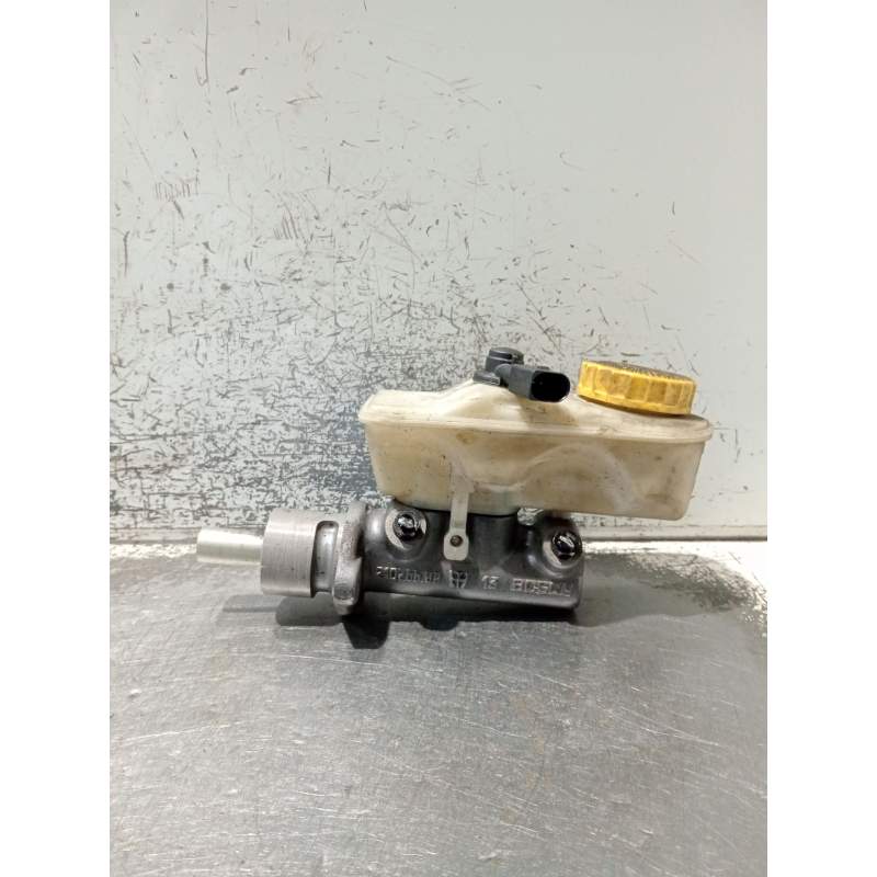 Recambio de bomba freno para volkswagen polo (6n2) 1.4 referencia OEM IAM 21025599  