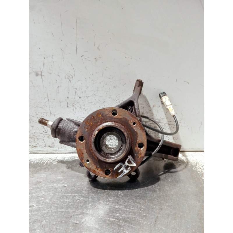Recambio de mangueta delantera derecha para citroën c4 coupé (la_) 1.6 16v referencia OEM IAM  16G 2004