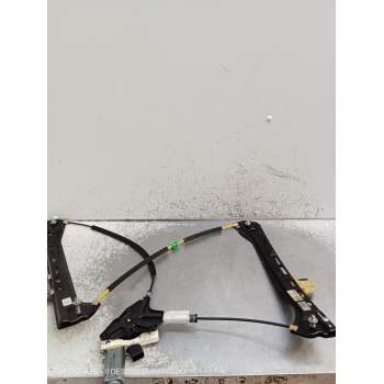 ELEVALUNAS DELANTERO IZQUIERDO A2057206520 A0009066106 3P