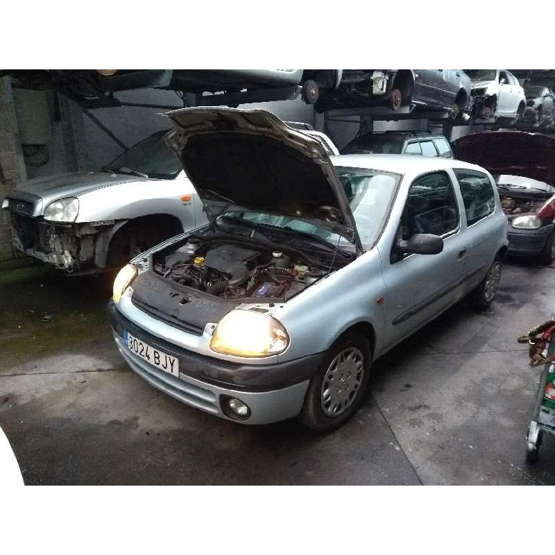 renault clio ii fase i (b/cbo) del año 2001