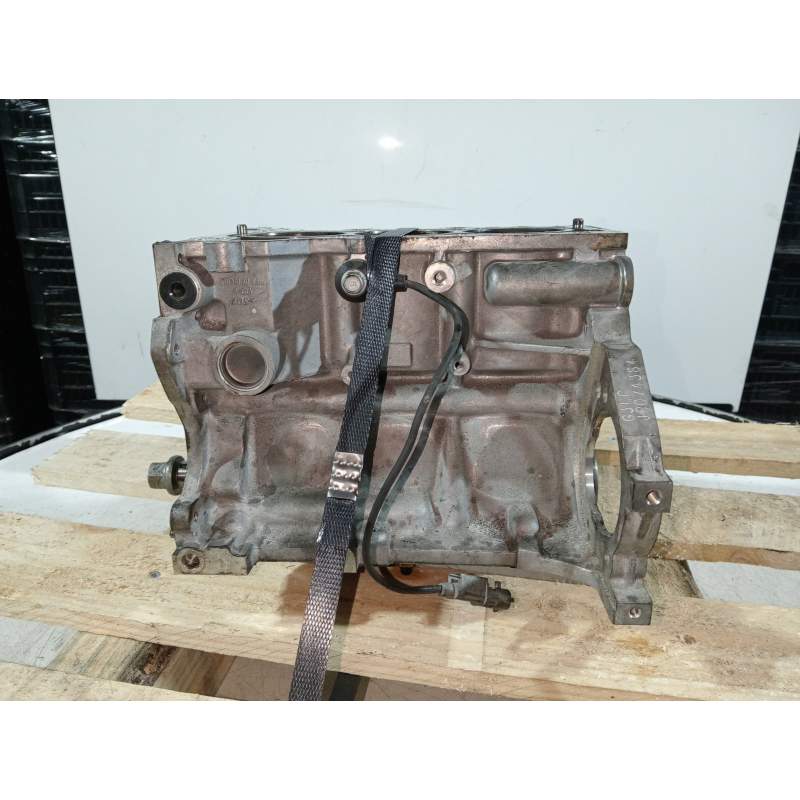 Recambio de bloque para kia stonic (ybcuv) concept referencia OEM IAM G3LC JP074384 CIGUEÑAL