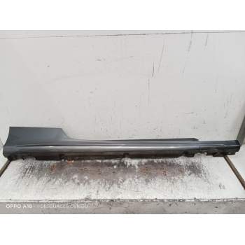 FALDON LATERAL A2056908000 DERECHO 
