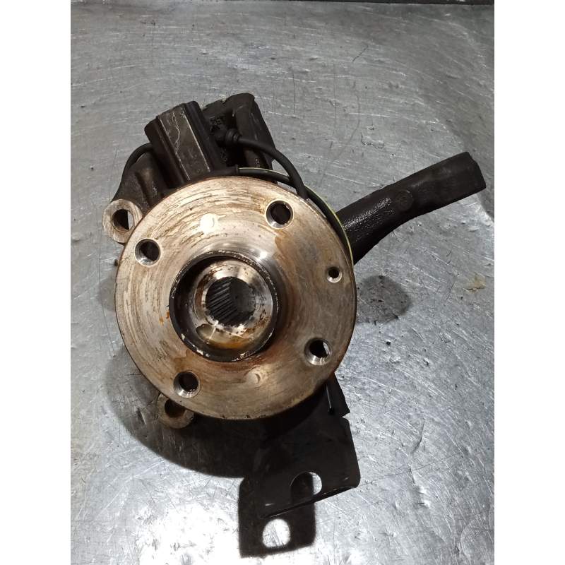 Recambio de mangueta delantera izquierda para toyota aygo (_b4_) 1.0 (kgb40) referencia OEM IAM  10G 2014