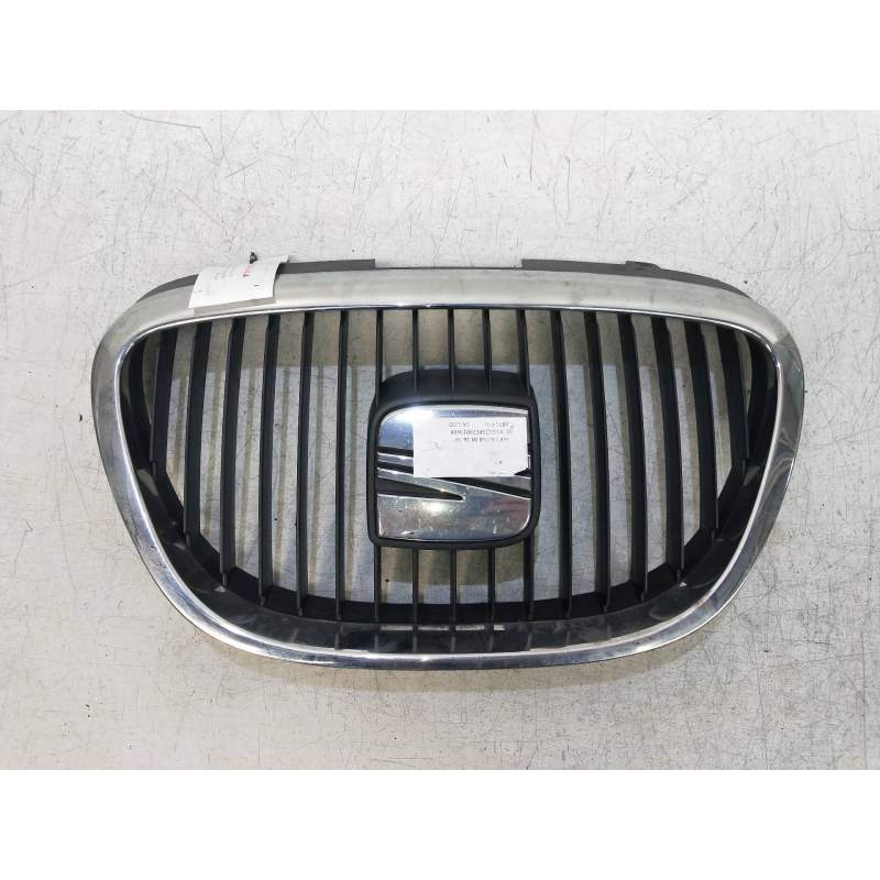 Recambio de rejilla delantera para seat altea (5p1) reference referencia OEM IAM   