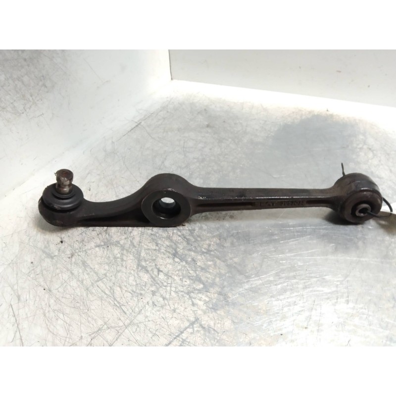 Recambio de brazo suspension inferior delantero derecho para seat malaga 1.5 cat referencia OEM IAM   