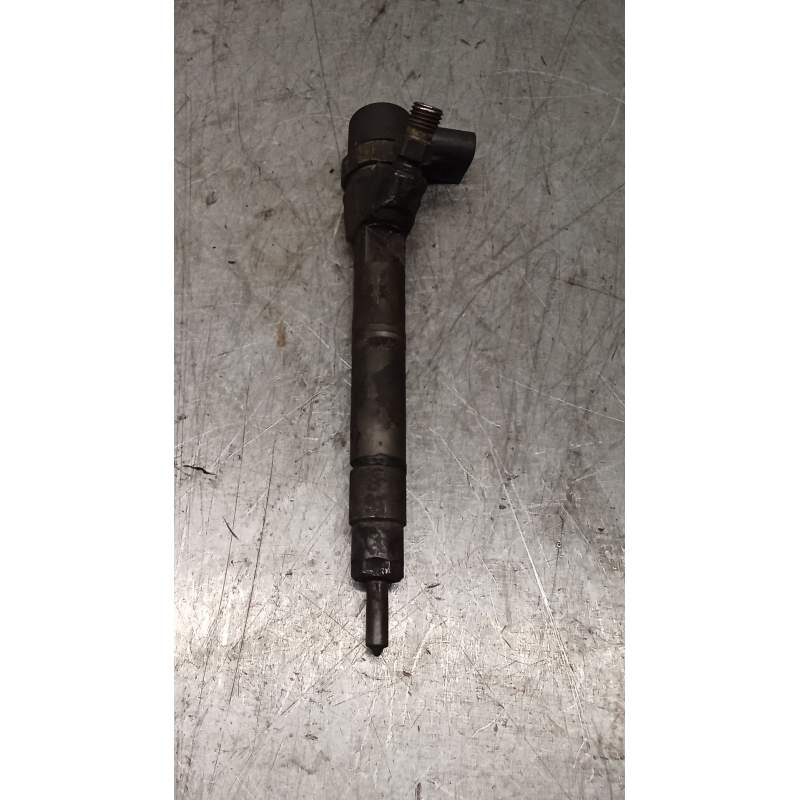 Recambio de inyector para mercedes-benz clase c (w203) c 270 cdi (203.016) referencia OEM IAM 0445110072 A6110700987 BOSCH