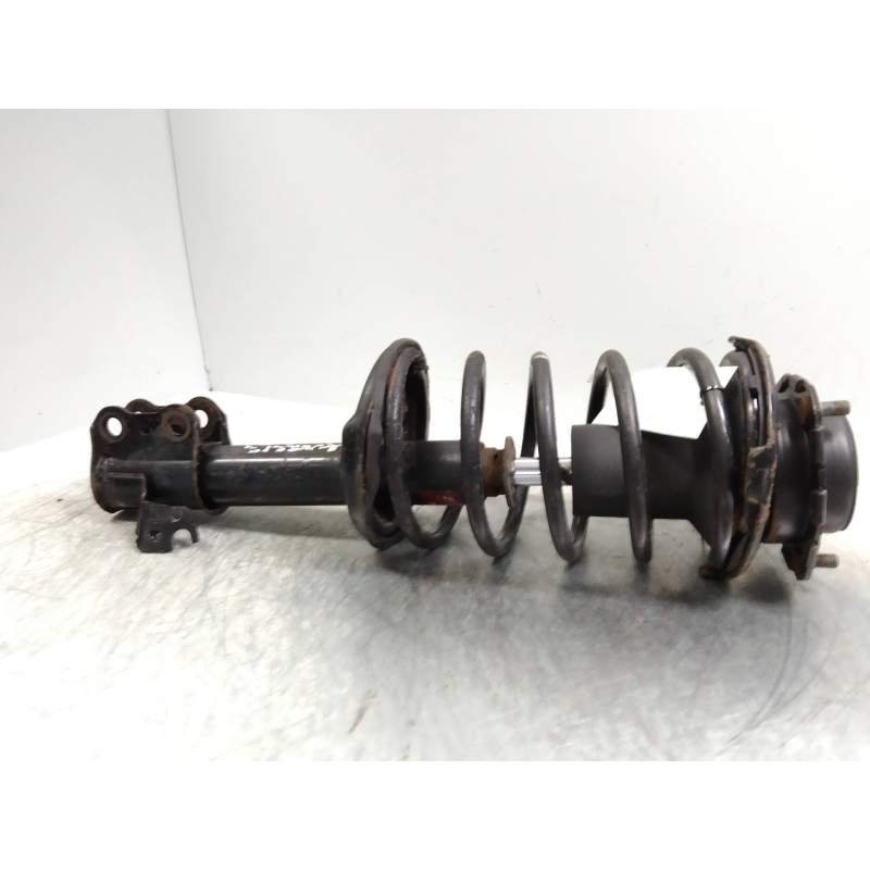 Recambio de amortiguador delantero derecho para toyota avensis berlina (t 22) 2.0 turbodiesel cat referencia OEM IAM   