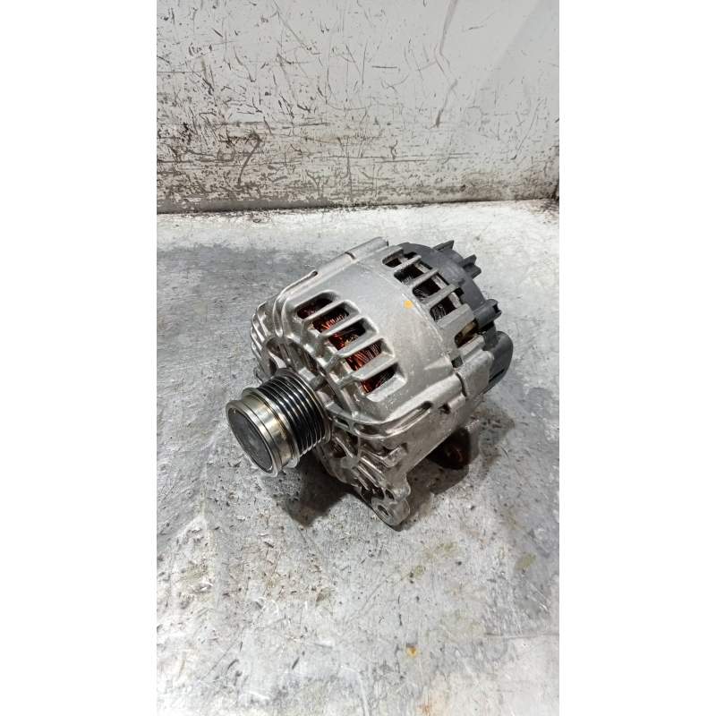 Recambio de alternador para skoda fabia 1.0 tsi referencia OEM IAM 05E903026K TG14LLD135 2740492B