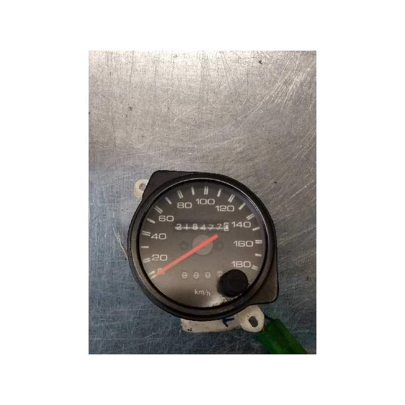 Recambio de cuadro cuentakm para isuzu trooper referencia OEM IAM 8943114011  