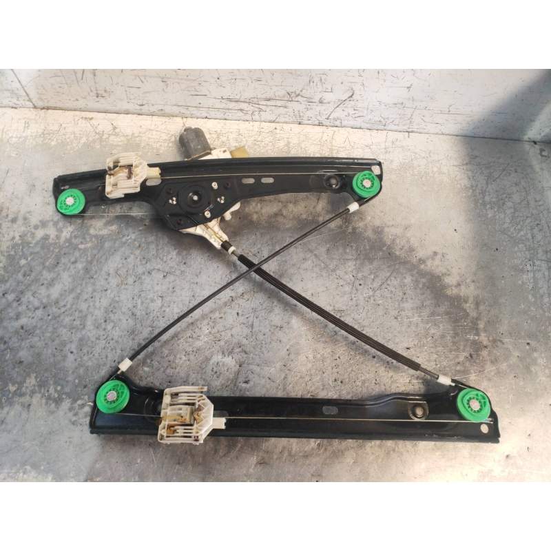 Recambio de elevalunas delantero izquierdo para bmw serie 3 touring (e91) 325d referencia OEM IAM 7060265 7140587E 5P