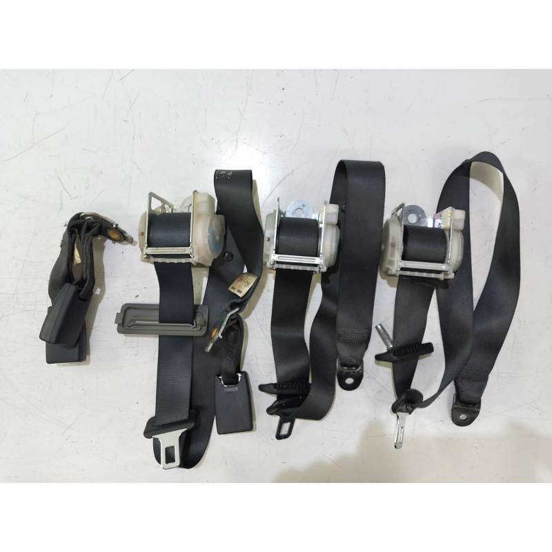 Recambio de juego cinturones trasero para chrysler 300 c 3.0 crd referencia OEM IAM   4P