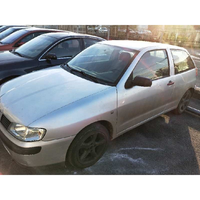 seat ibiza (6k1) del año 2002