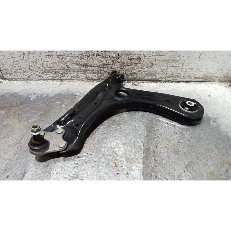 Recambio de brazo suspension inferior delantero izquierdo para skoda fabia 1.0 tsi referencia OEM IAM 6R0407151F  