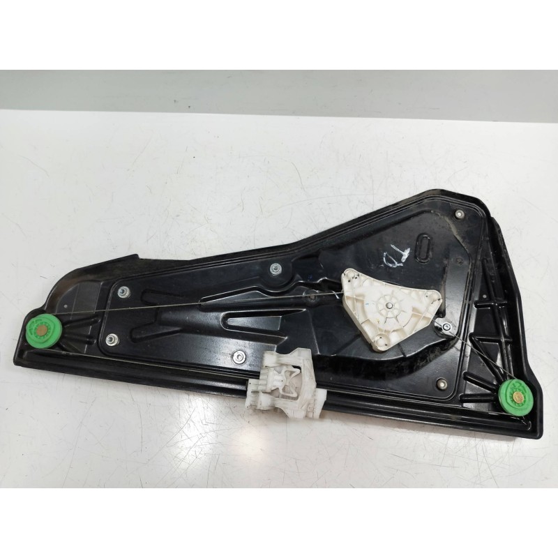 Recambio de elevalunas trasero derecho para land rover discovery v6 td se referencia OEM IAM CVH500120  5P