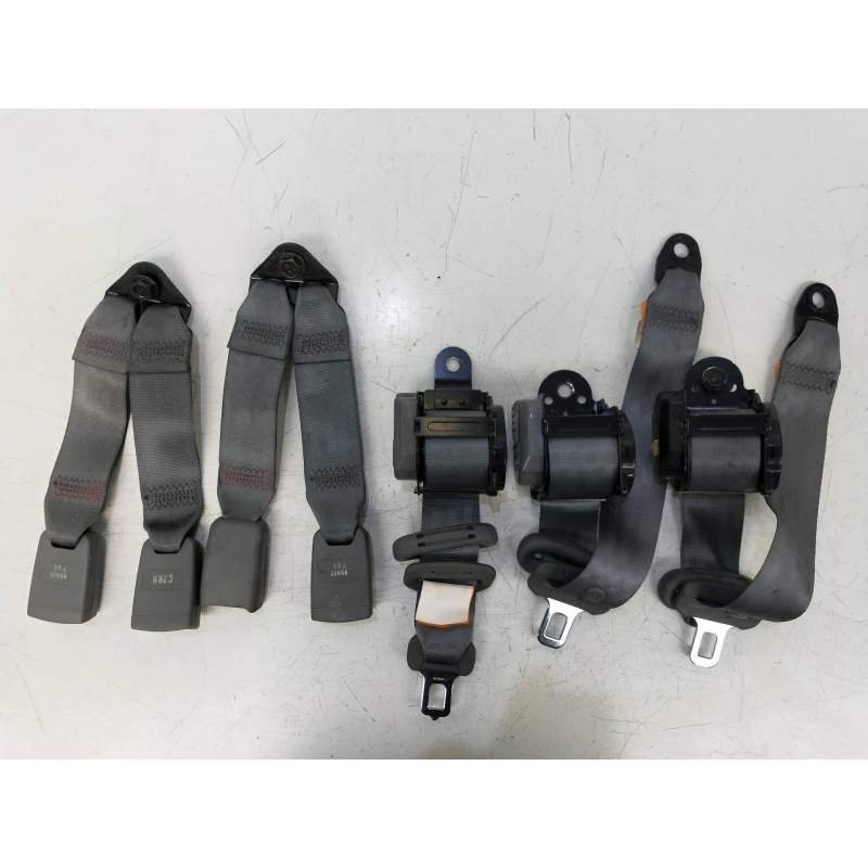 Recambio de juego cinturones trasero para daewoo aranos referencia OEM IAM   5P