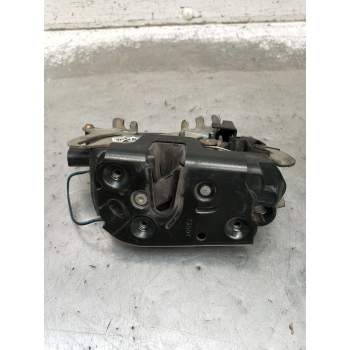 MOTOR CIERRE CENTRALIZADO DELANTERO DERECHO A6397201035 5P 2004