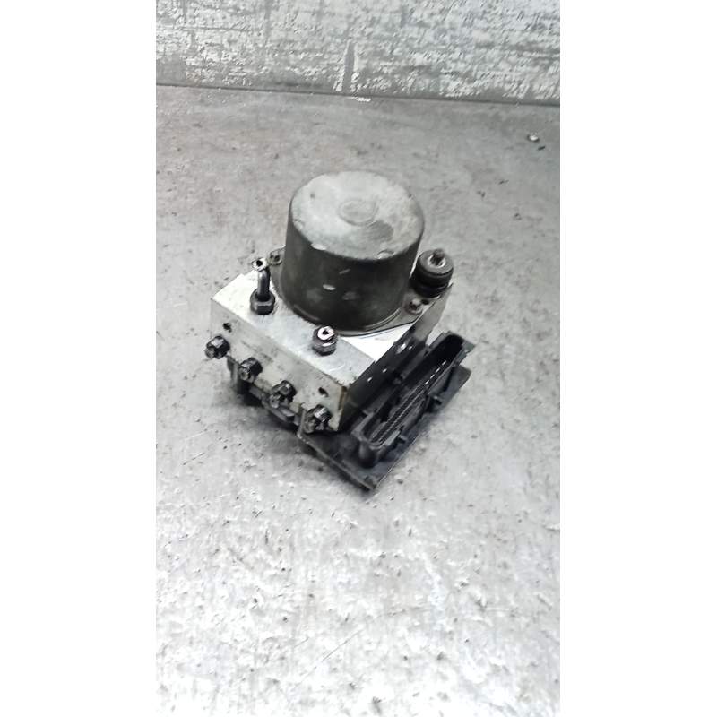 Recambio de abs para kia cee´d hatchback (ed) 1.6 crdi 115 referencia OEM IAM 0265950938 0265230231 589201H650