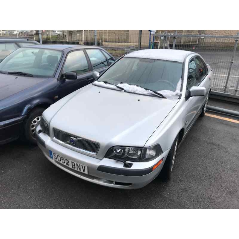 volvo s40 berlina del año 2001