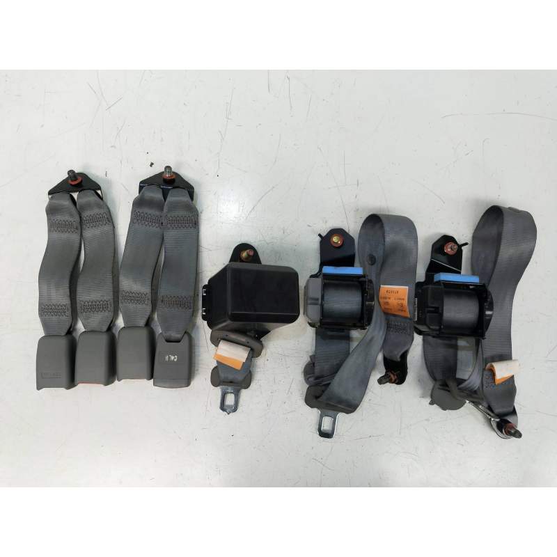 Recambio de juego cinturones trasero para chevrolet kalos referencia OEM IAM   3P