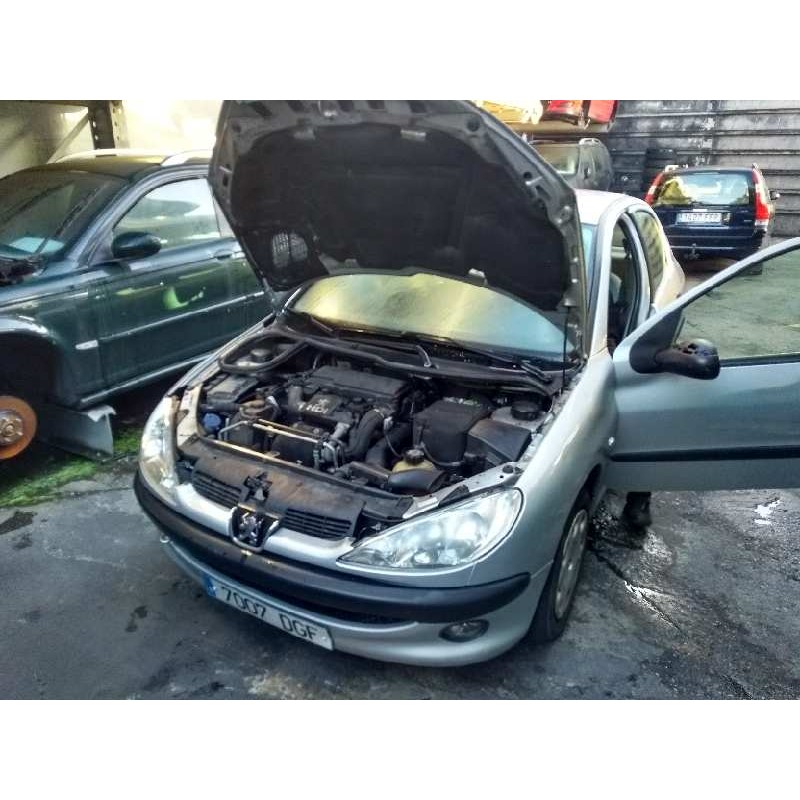 peugeot 206 berlina del año 2005