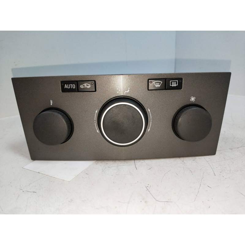 Recambio de mando calefaccion / aire acondicionado para opel zafira b cosmo referencia OEM IAM 13168100 90151257 2005