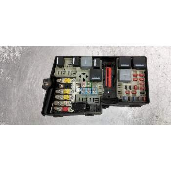 CAJA RELES / FUSIBLES 8M5T14K733KHB 3M5T14A067BC 518804109 2008