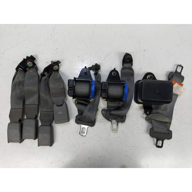 Recambio de juego cinturones trasero para chevrolet nubira berlina 1.8 cat referencia OEM IAM   4P