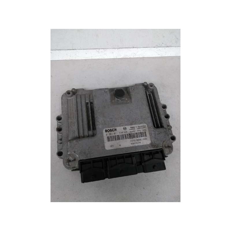 Recambio de centralita motor uce para opel vivaro referencia OEM IAM 0281011530 HOM8200051609 8200391179