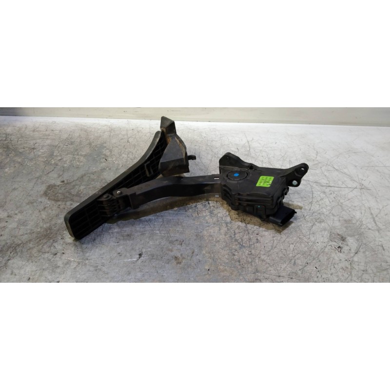 Recambio de potenciometro pedal para ssangyong tivoli 1.6 turbodiesel cat referencia OEM IAM 2055035000  