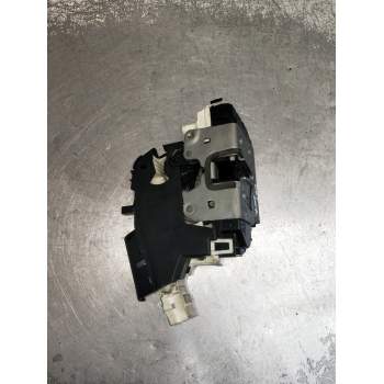 MOTOR CIERRE CENTRALIZADO DELANTERO DERECHO 2077600240 