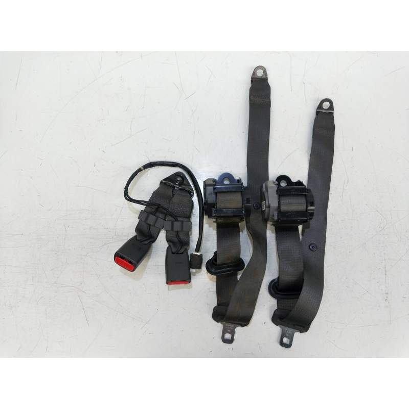 Recambio de juego cinturones trasero para chevrolet spark 1.0 cat referencia OEM IAM   5P