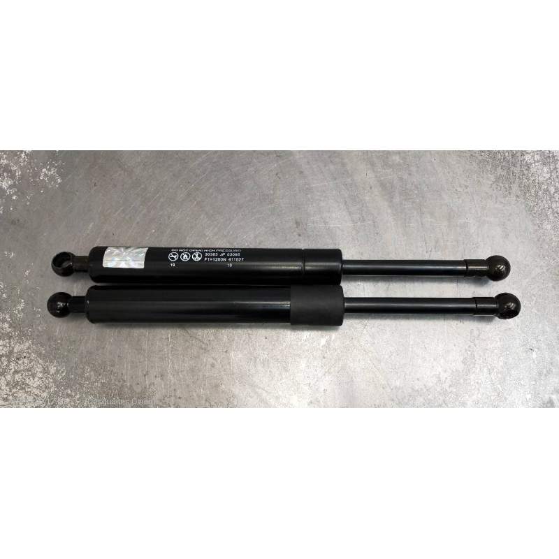 Recambio de amortiguadores maletero / porton para volvo xc70 2.4 diesel cat referencia OEM IAM   