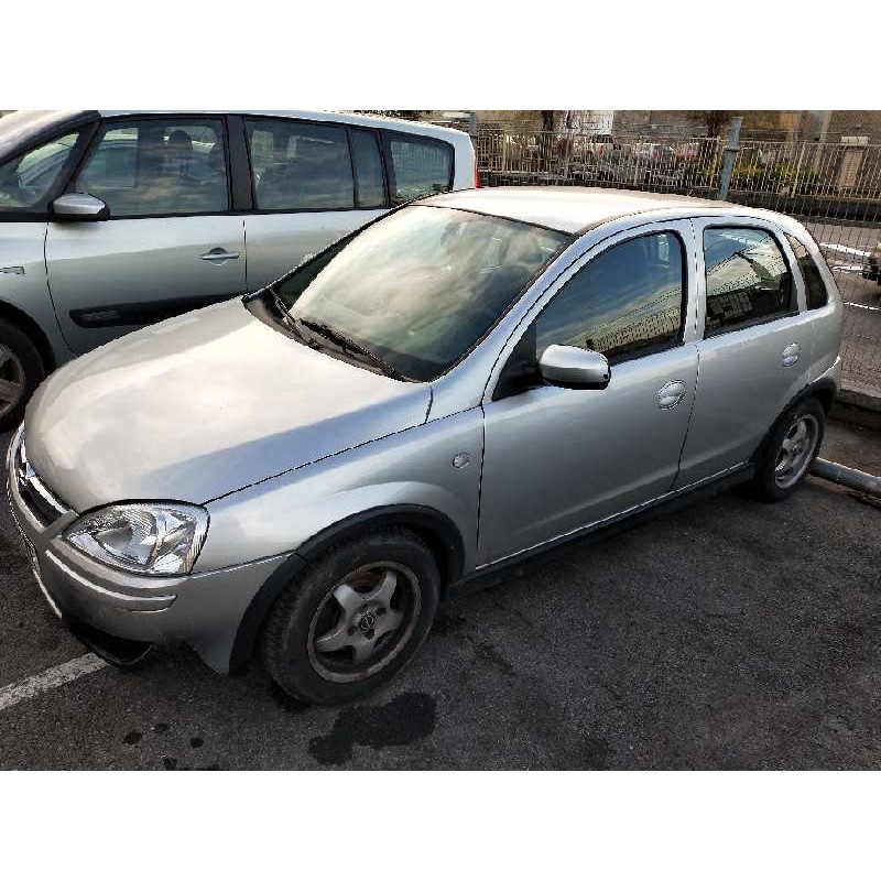 opel corsa c del año 2004