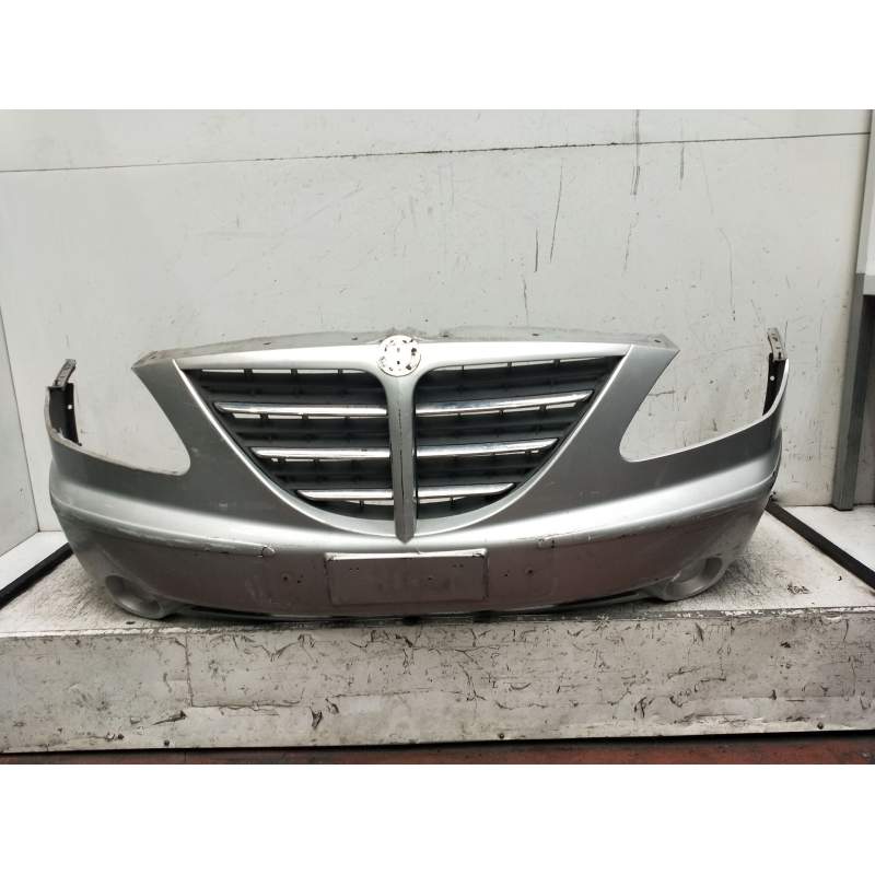 Recambio de paragolpes delantero para ssangyong rodius i 2.7 xdi referencia OEM IAM   2005