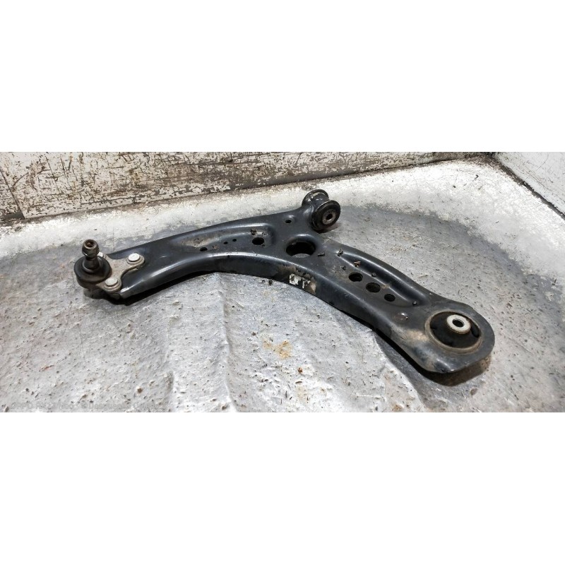 Recambio de brazo suspension inferior delantero izquierdo para audi a3 (8v) ambiente referencia OEM IAM   