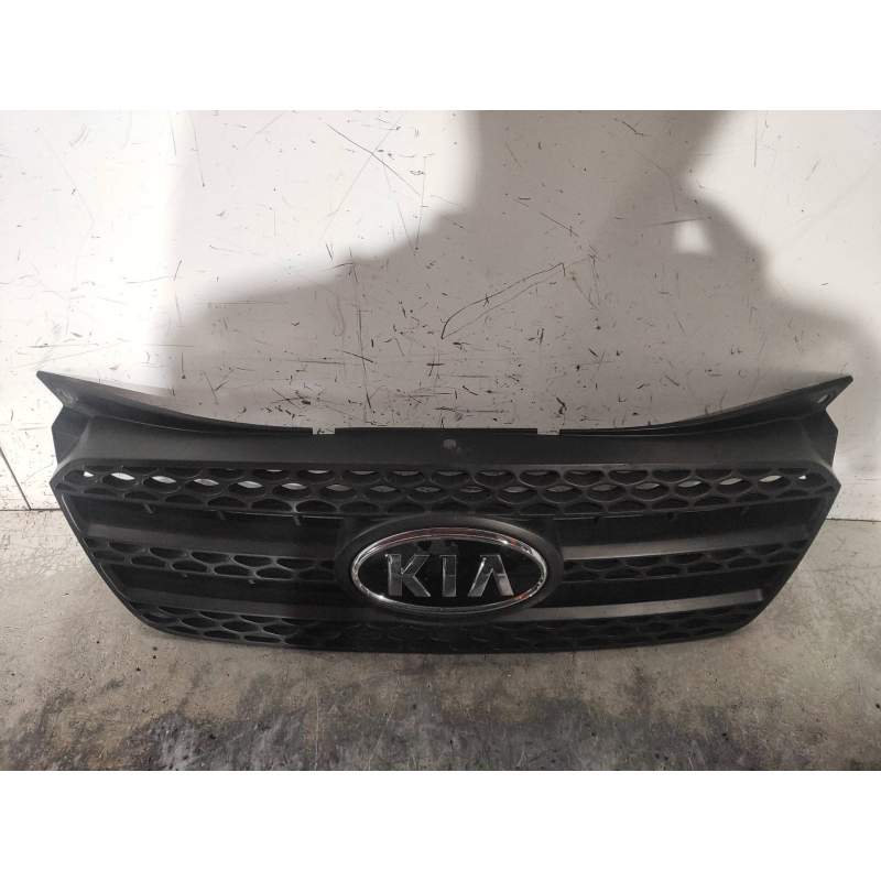 Recambio de rejilla delantera para kia picanto 1.1 crdi active referencia OEM IAM 8635007500  