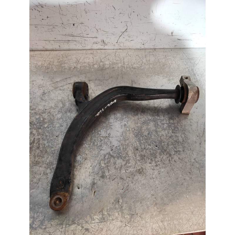 Recambio de brazo suspension inferior delantero izquierdo para citroën c5 berlina audace referencia OEM IAM   