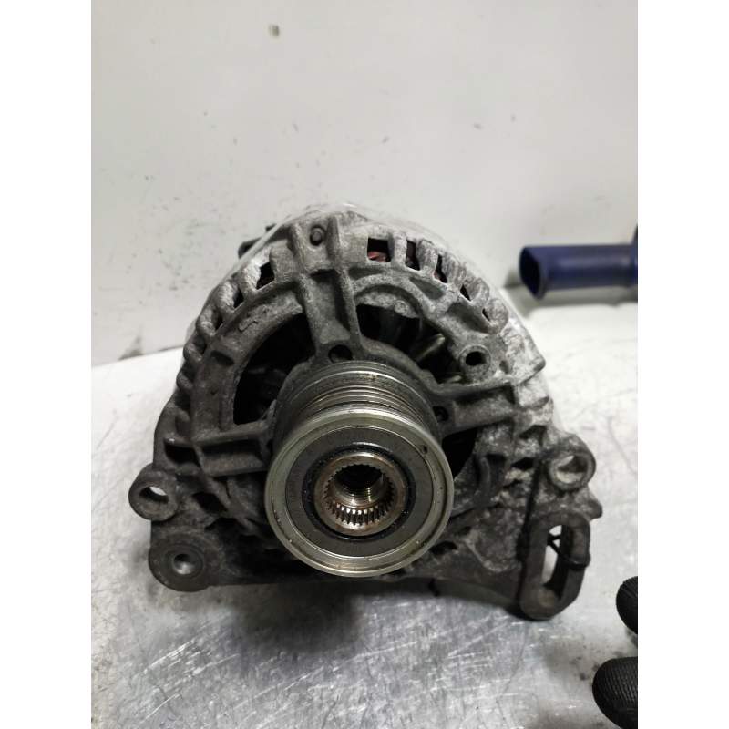 Recambio de alternador para seat ibiza (6l1) reference referencia OEM IAM 045903023C  