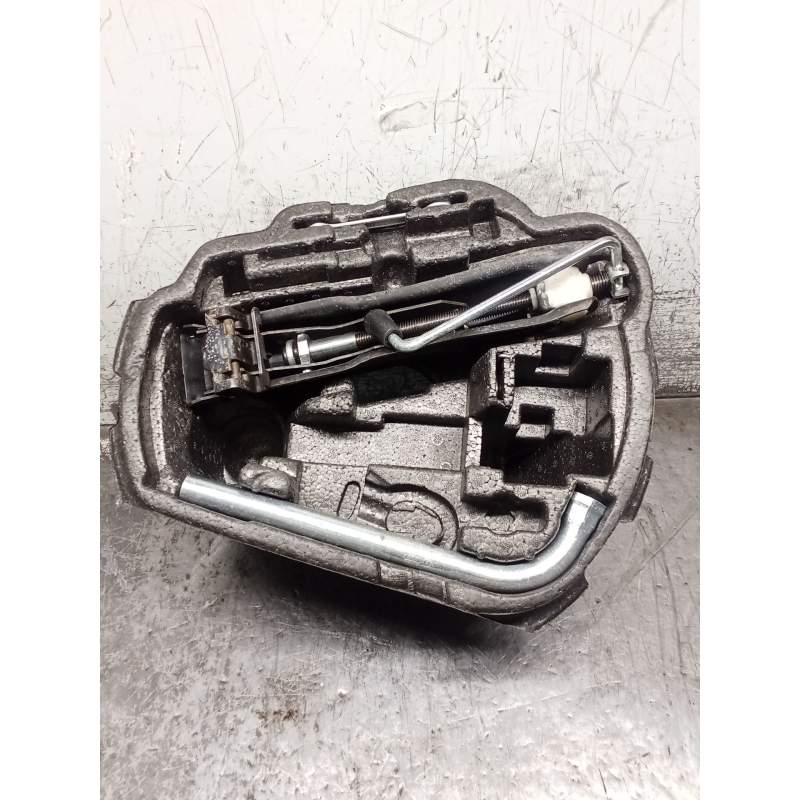 Recambio de gato para seat leon (1m1) 1.6 16 v referencia OEM IAM 1U0011031  1999