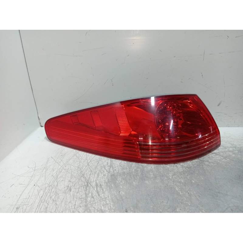 Recambio de piloto trasero izquierdo para peugeot 607 (s2) titanio referencia OEM IAM   2004