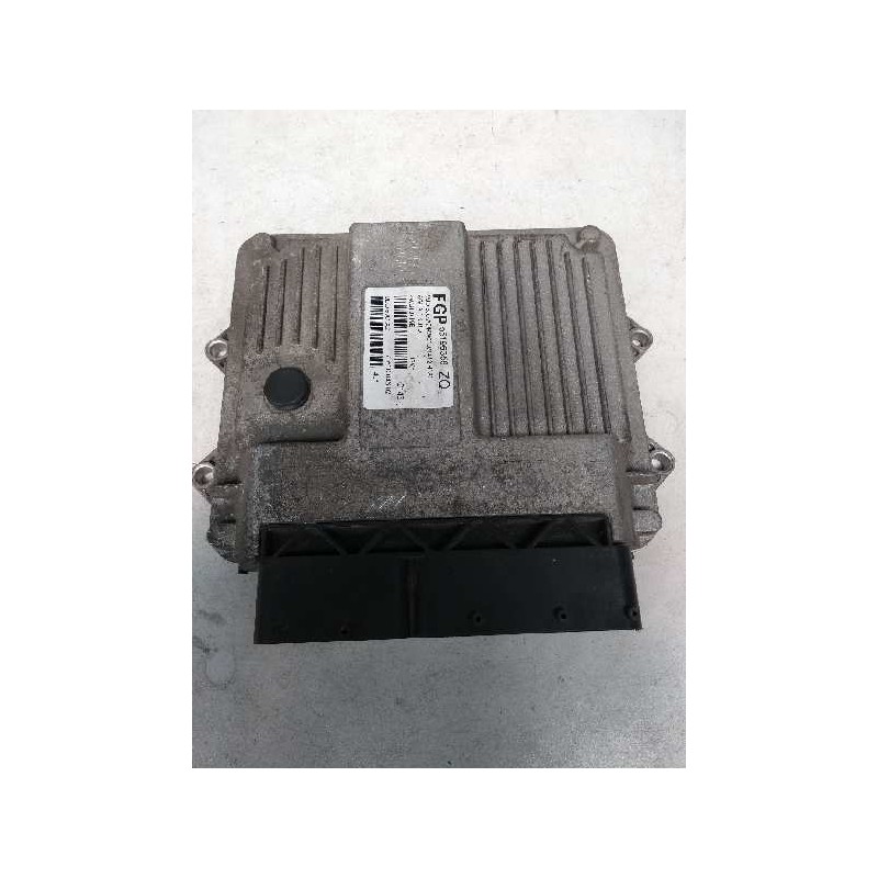 Recambio de centralita motor uce para opel agila 1.3 16v cdti cat (z 13 dt / ln9) referencia OEM IAM 55196356 MJD6J0A2 ZQ