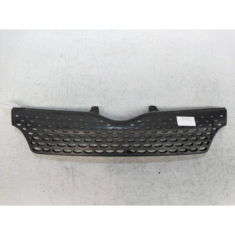Recambio de rejilla delantera para toyota yaris verso (ncp2/nlp2) 1.3 linea sol referencia OEM IAM   