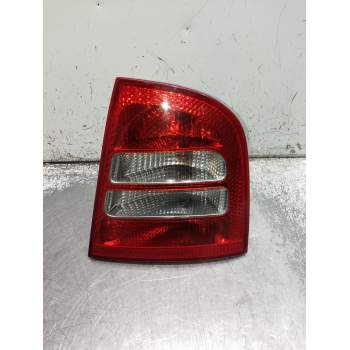 PILOTO TRASERO DERECHO 1U6945096 
