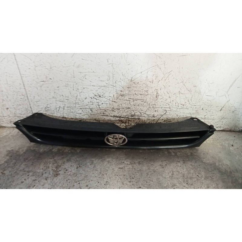 Recambio de rejilla delantera para toyota camry (v10) 2.2 gl referencia OEM IAM   