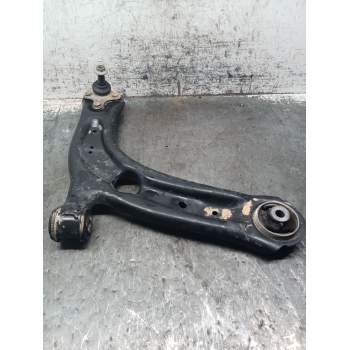 BRAZO SUSPENSION INFERIOR DELANTERO DERECHO 