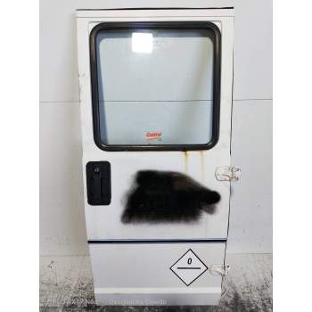 PUERTA TRASERA DERECHA ACRISTALADA 5P