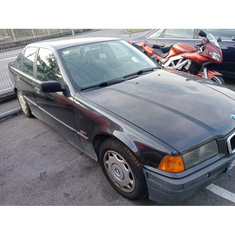 BMW SERIE 3 BERLINA (E36)