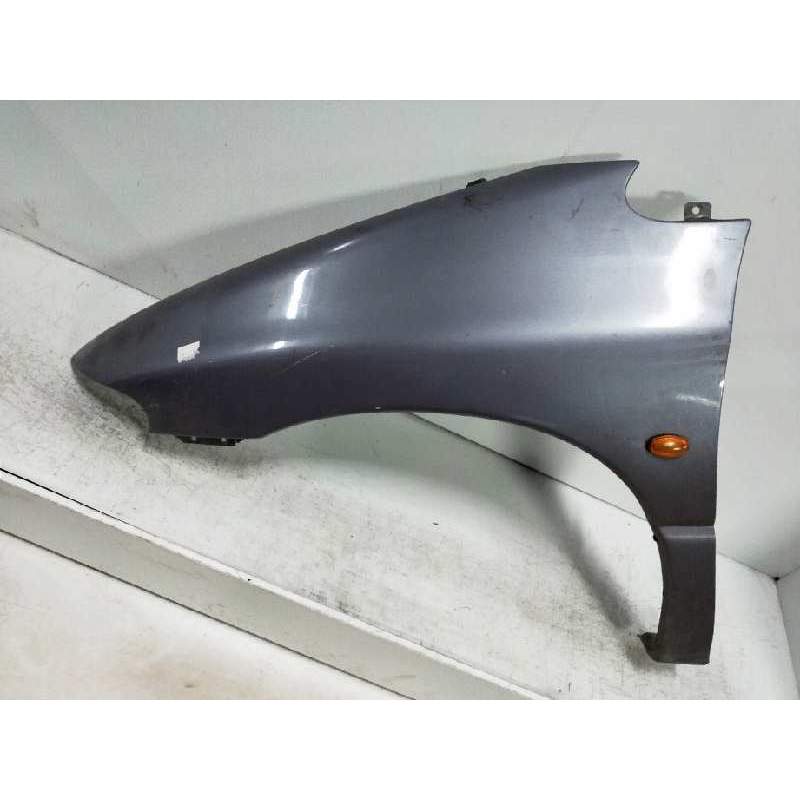 Recambio de aleta delantera izquierda para chrysler voyager (gs) referencia OEM IAM   