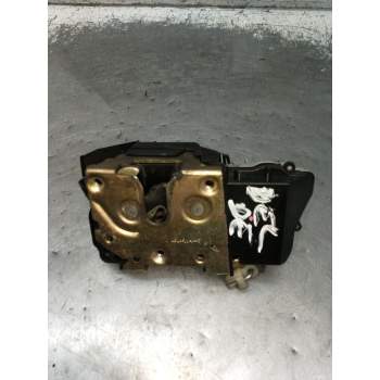 MOTOR CIERRE CENTRALIZADO DELANTERO DERECHO 5P 2002